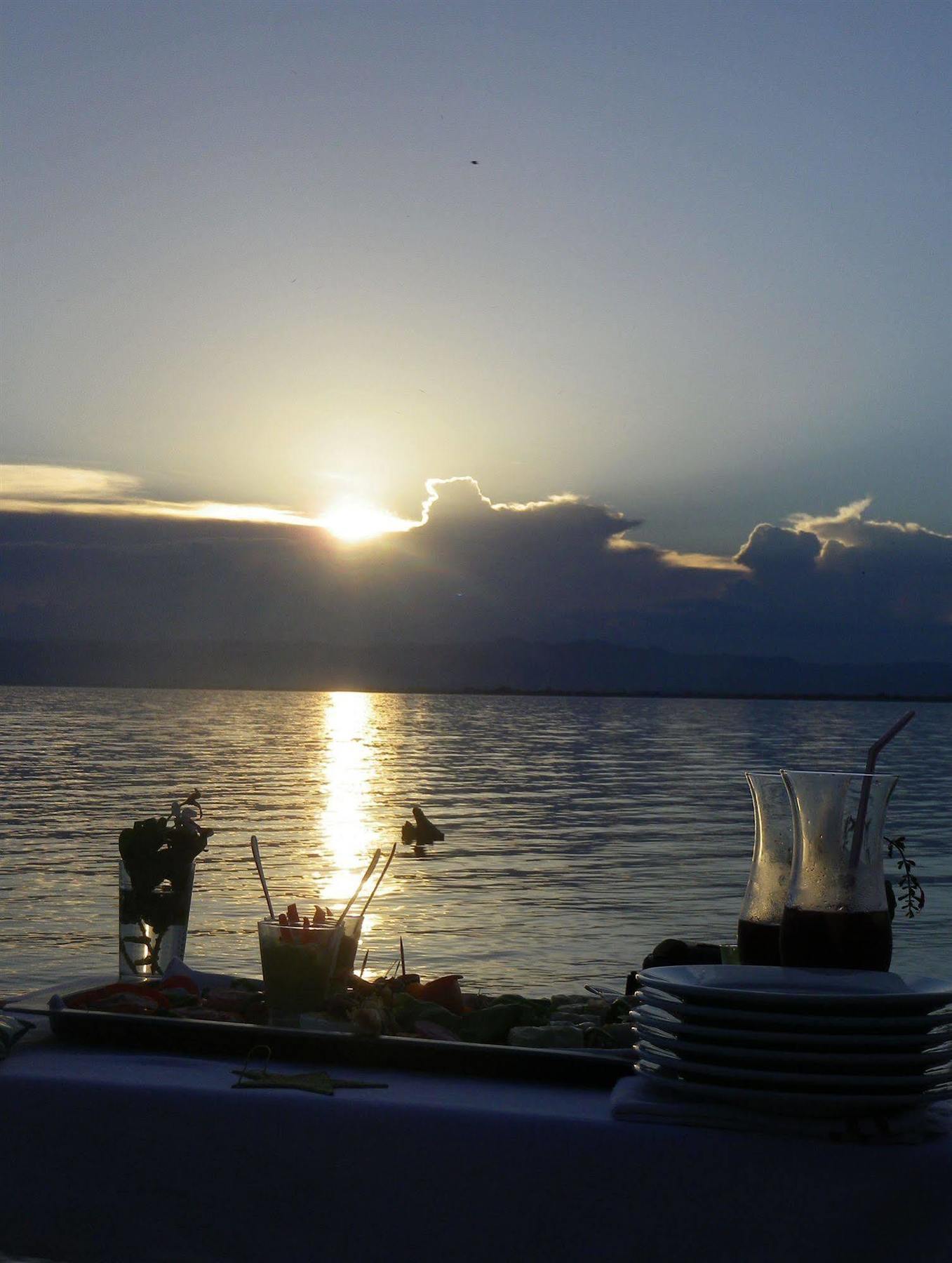 Blue Zebra Island Lodge Senga Luaran gambar