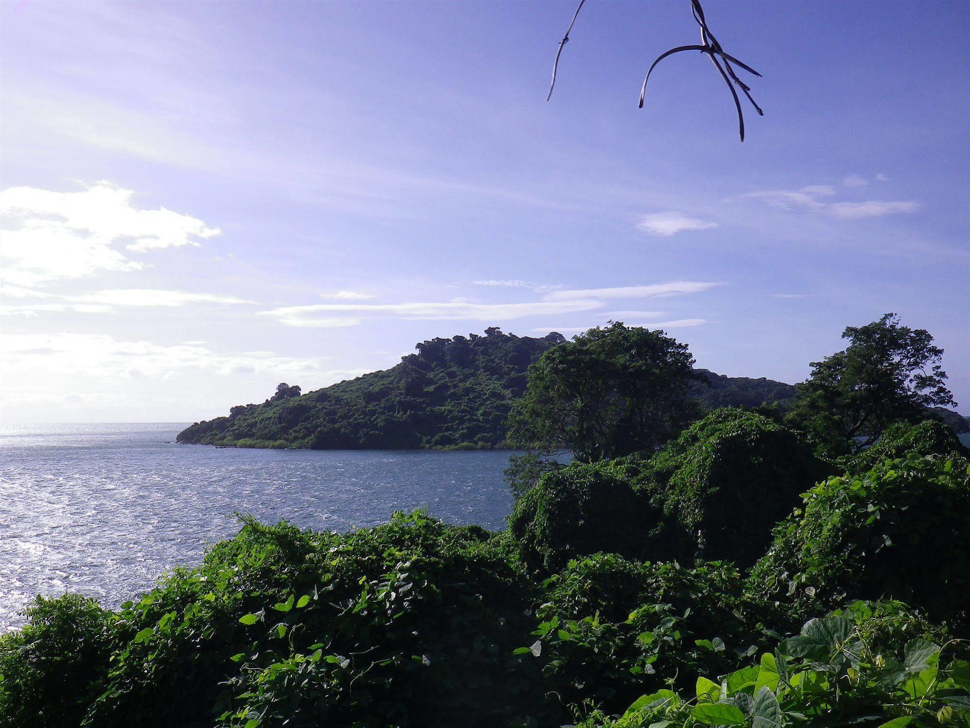 Blue Zebra Island Lodge Senga Luaran gambar