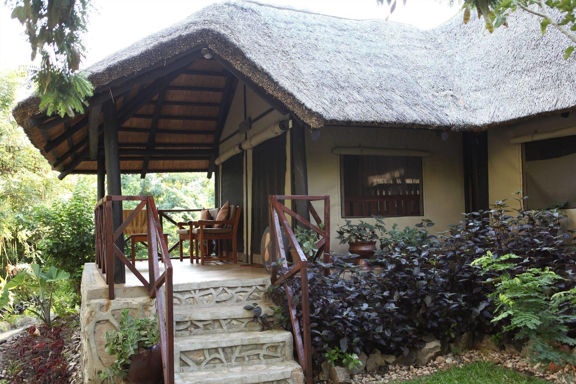 Blue Zebra Island Lodge Senga Luaran gambar