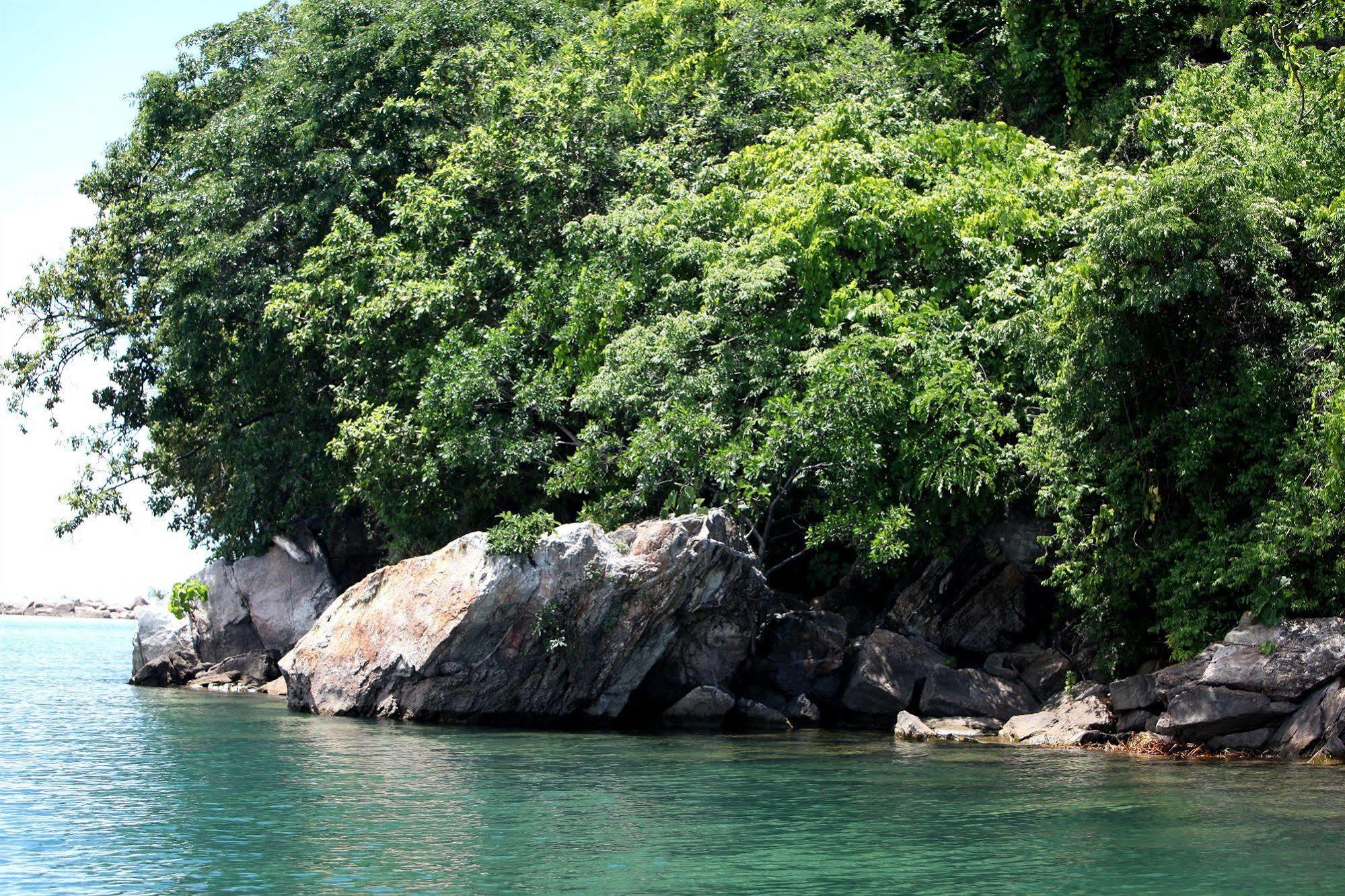Blue Zebra Island Lodge Senga Luaran gambar