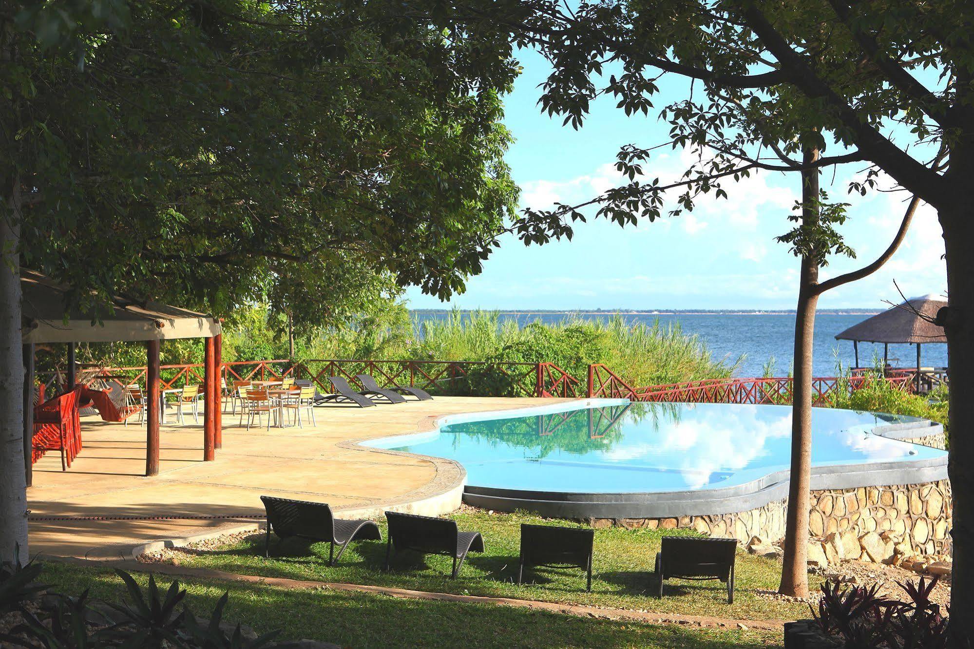 Blue Zebra Island Lodge Senga Luaran gambar